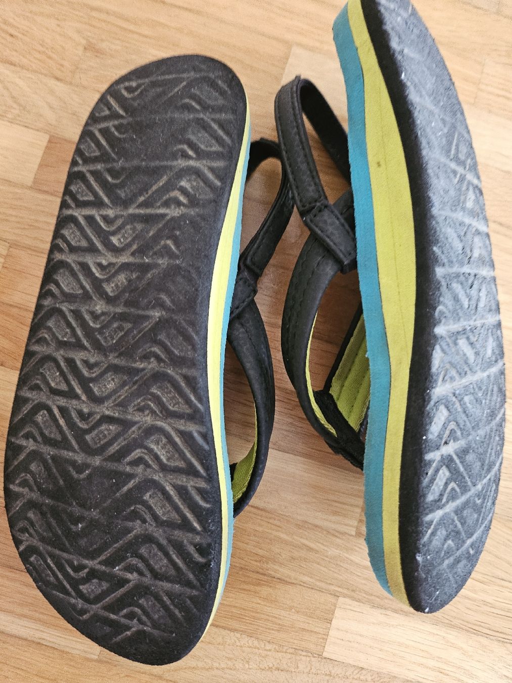 Scarpe da uomo: Reef Flip Flops Gr. 29/30 – Usato da Rapperswil SG venduto da dslemer 2