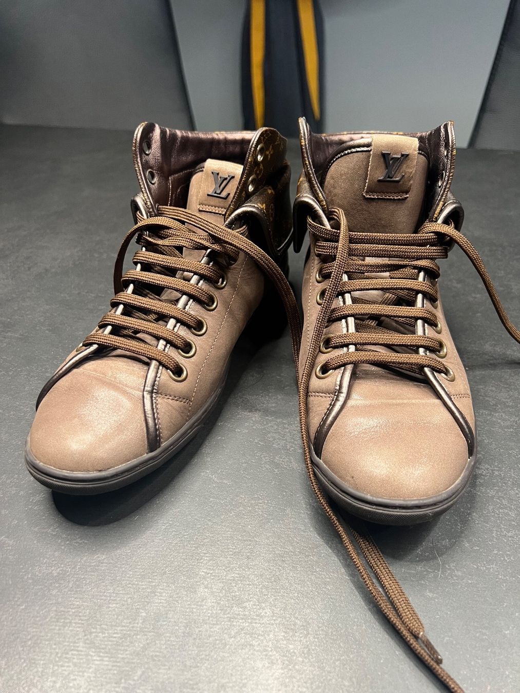 Louis Vuitton Scarpe da donna: Louis Vuitton Damenschuhe Gr 37.5 – Usato da St. Gallen venduto da ProtoPlex 3