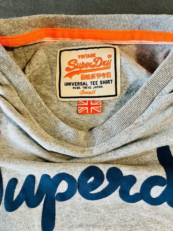 Superdry T-shirt: SUPERDRY T-Shirt Grösse S hellgrau - VERSAND – Usato da Innerferrera venduto da tic_p7qd 1