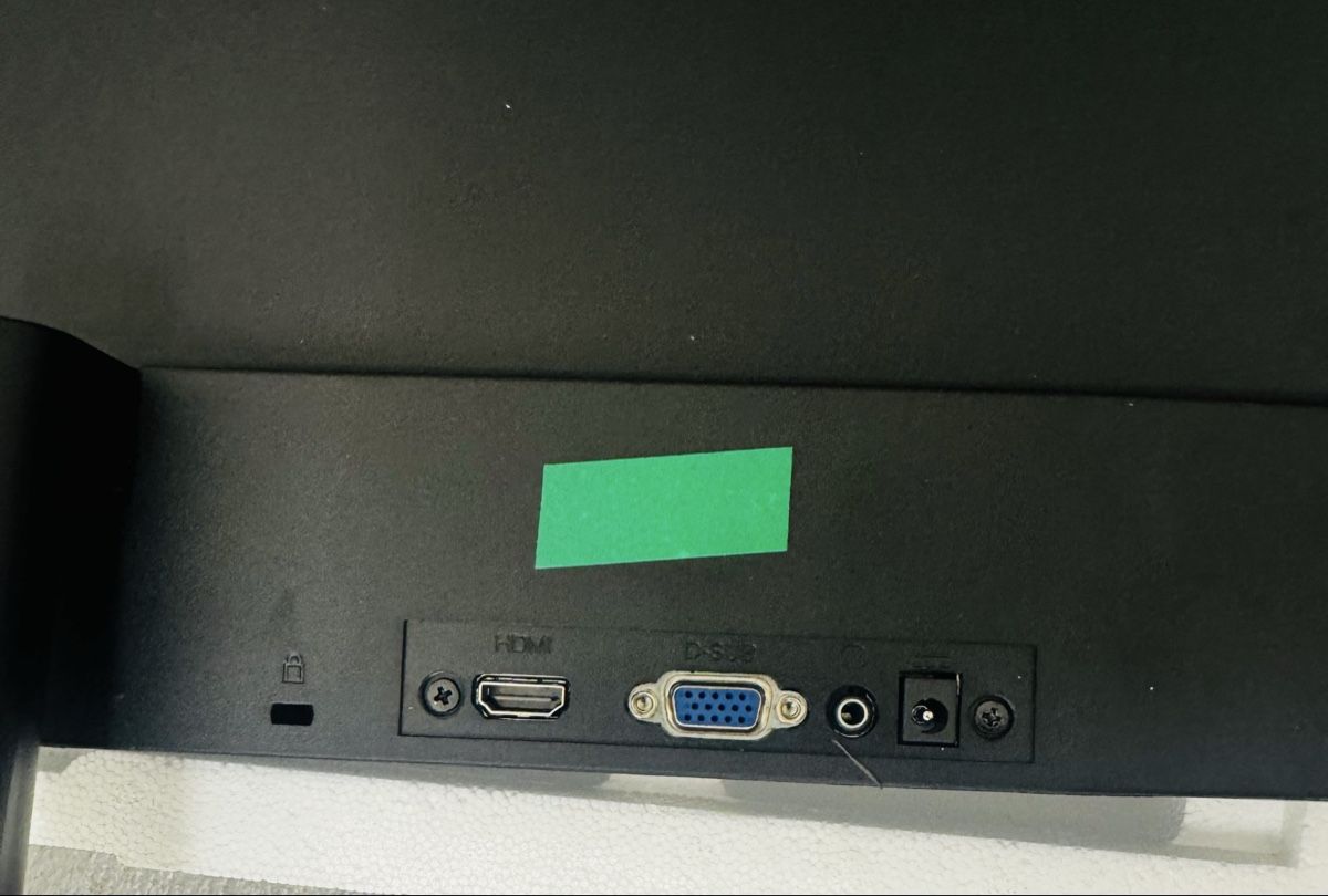 Monitor: AOC 24 LCD Monitor – Nuovo (secondo la descrizione) da Solothurn venduto da Simuz 3