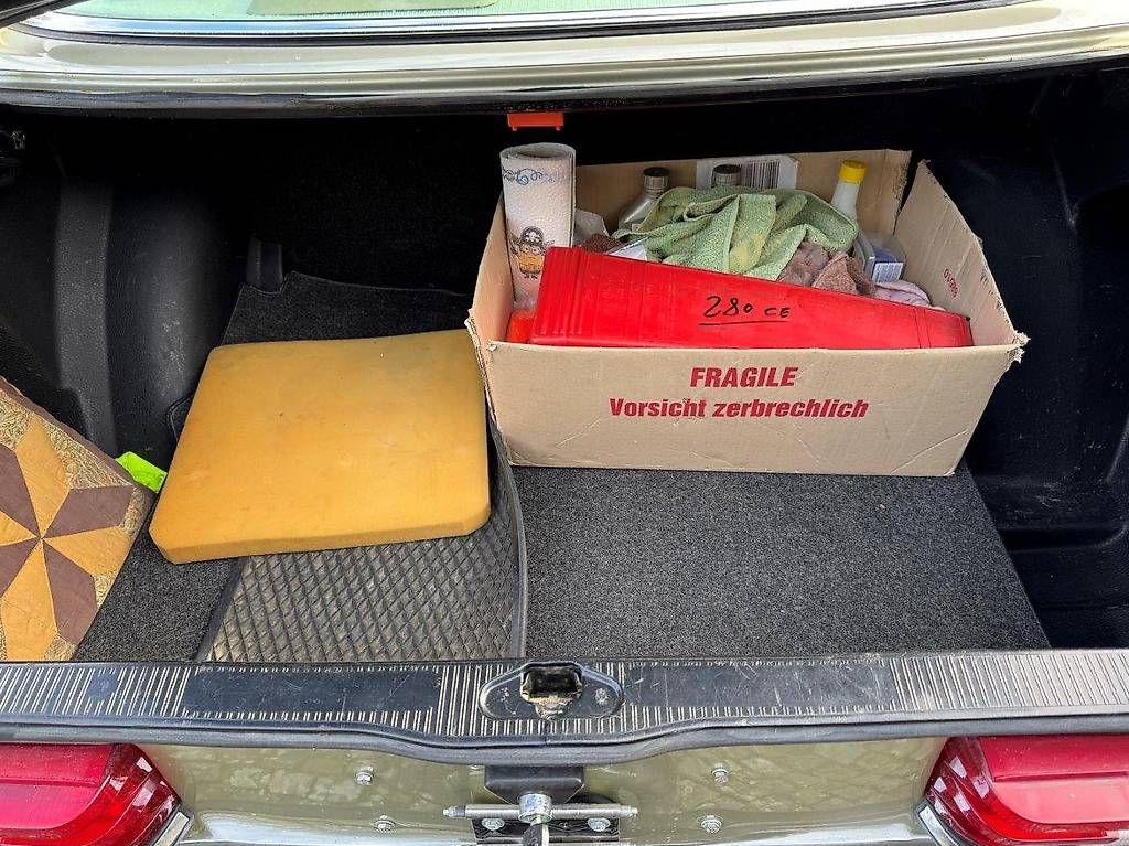 Automobili: Mercedes-Benz C123 Coupé 280 CE – Usato da Langenthal venduto da Goergens10 7