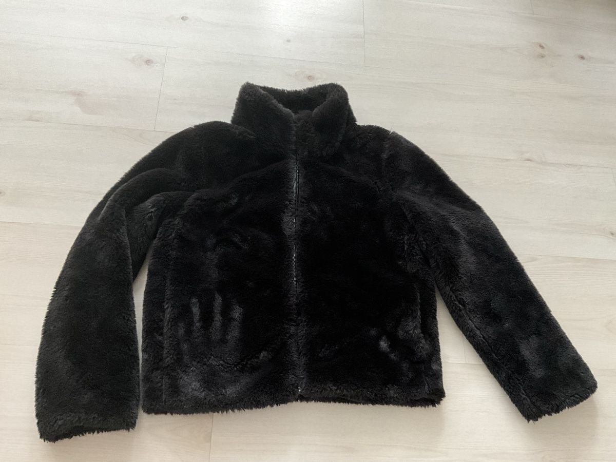 Giacche & Cappotti: Schwarze Kuscheljacke 152 – Nuovo (secondo la descrizione) da Oberhof venduto da Hibrzel 1