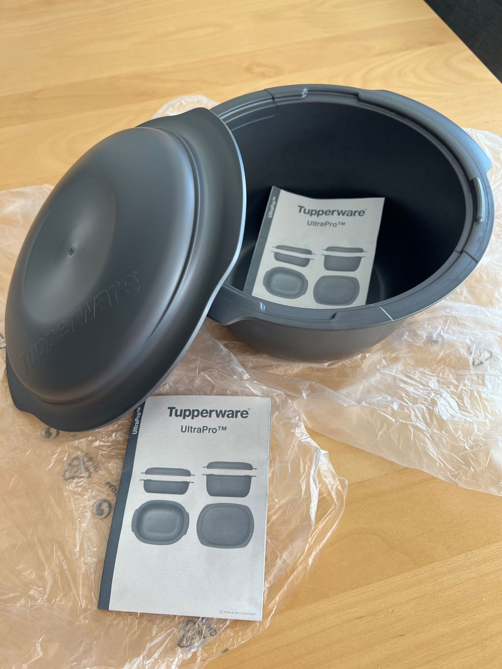 Tupperware Recipients et similaires: Cocotte Tupperware UltraPro 2.5l neuve – Neuf avec emballage d'origine à Bernex par isa_c5fr