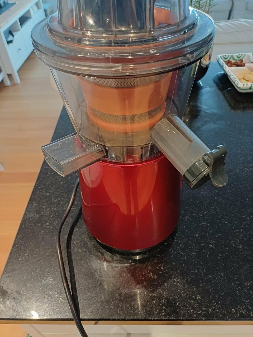 Elettrodomestici da cucina: Kesser Entsafter - Rot – Usato da Wil SG venduto da Berg1-Bob 4