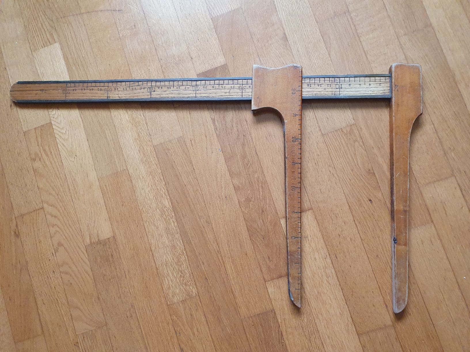 Tutti gli attrezzi: Baumstamm Messlehre von Opa – Usato da Kriens venduto da delee