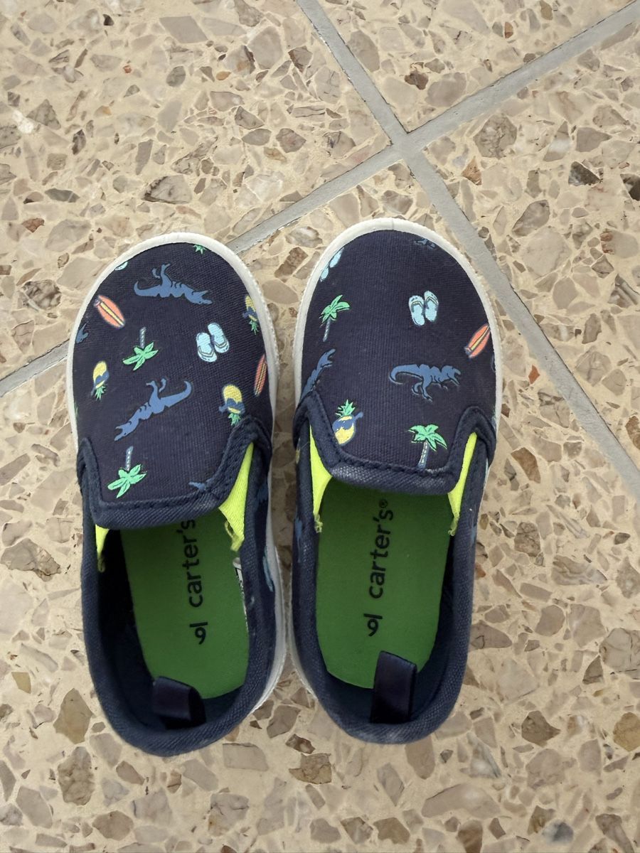 Schuhe für Jungen: Carter's Sommerschuhe, Grösse 22, NEU – Neu und originalverpackt aus Forch von kat_98t7