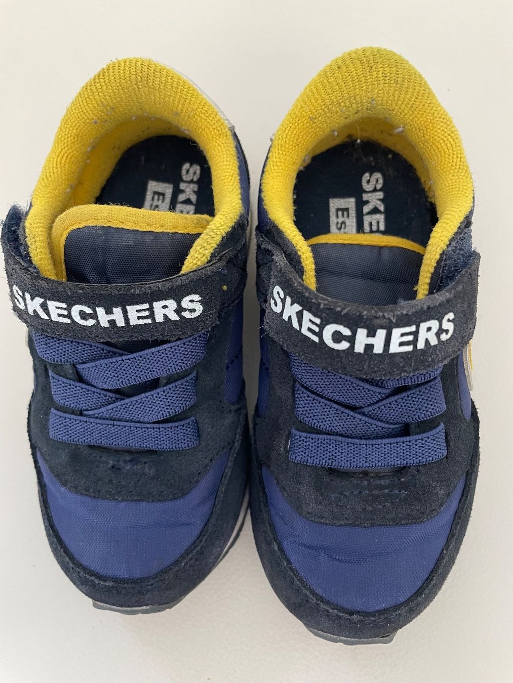 Skechers Scarpe per ragazzi: Sketchers Kinder Schuhe Gr 23 – Usato da Rüti ZH venduto da kar_xx9l