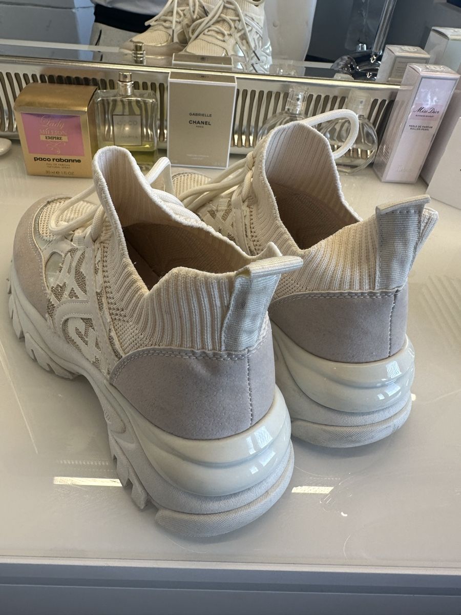 Scarpe da donna: Schuh – Usato da Rudolfstetten venduto da Laramalna 1
