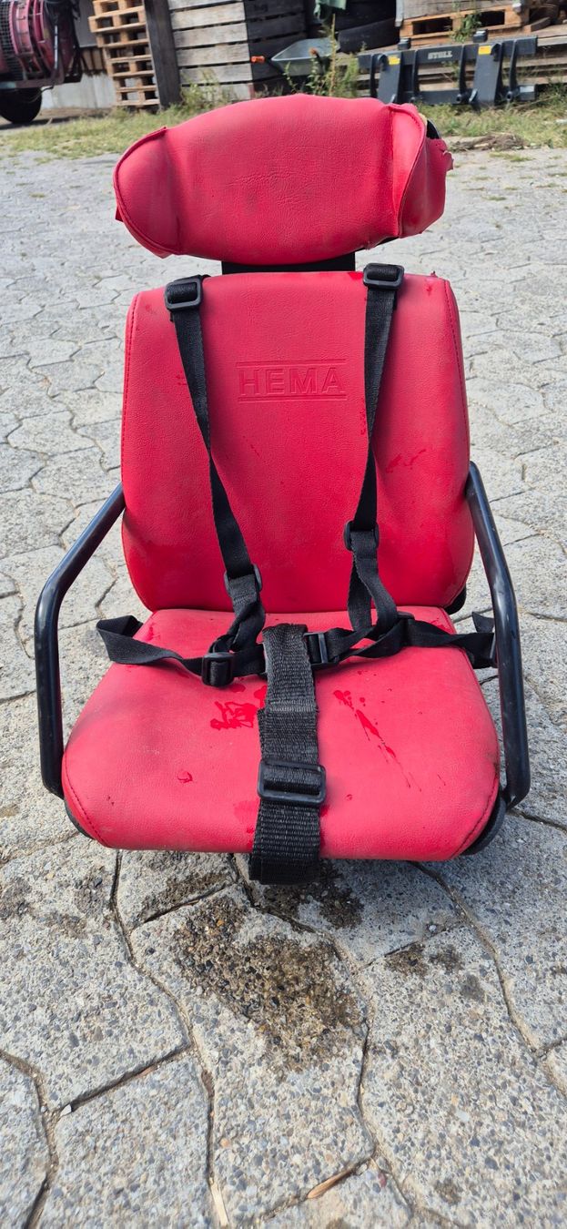 Seggiolini per auto: Kindersitz, Traktorensitz – Usato da Bischofszell venduto da Stefff3
