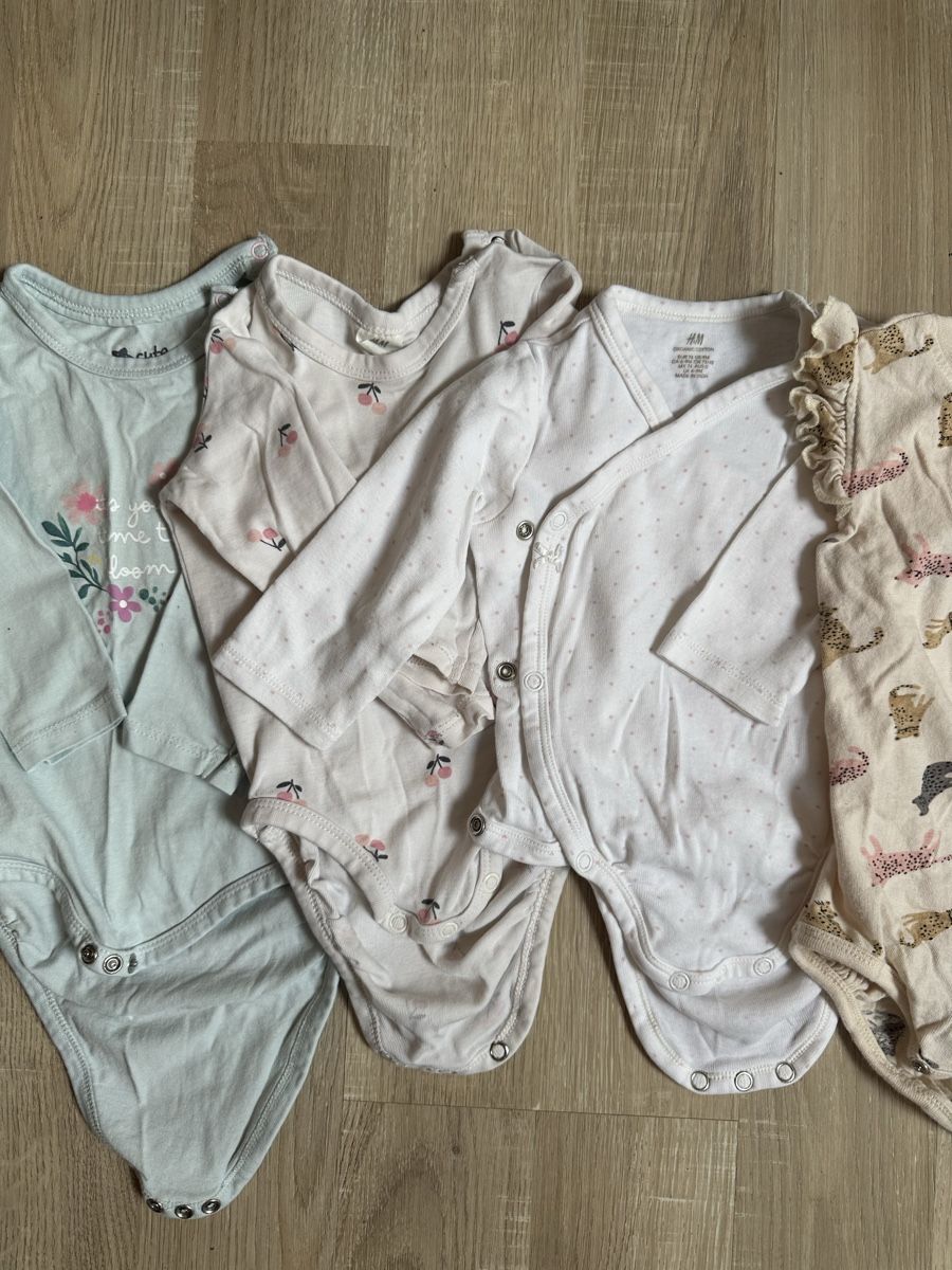 Lotti & Set di vestiti: Body für Mädchen, Größe 74 – Usato da Grindel venduto da Viktoriia09 2