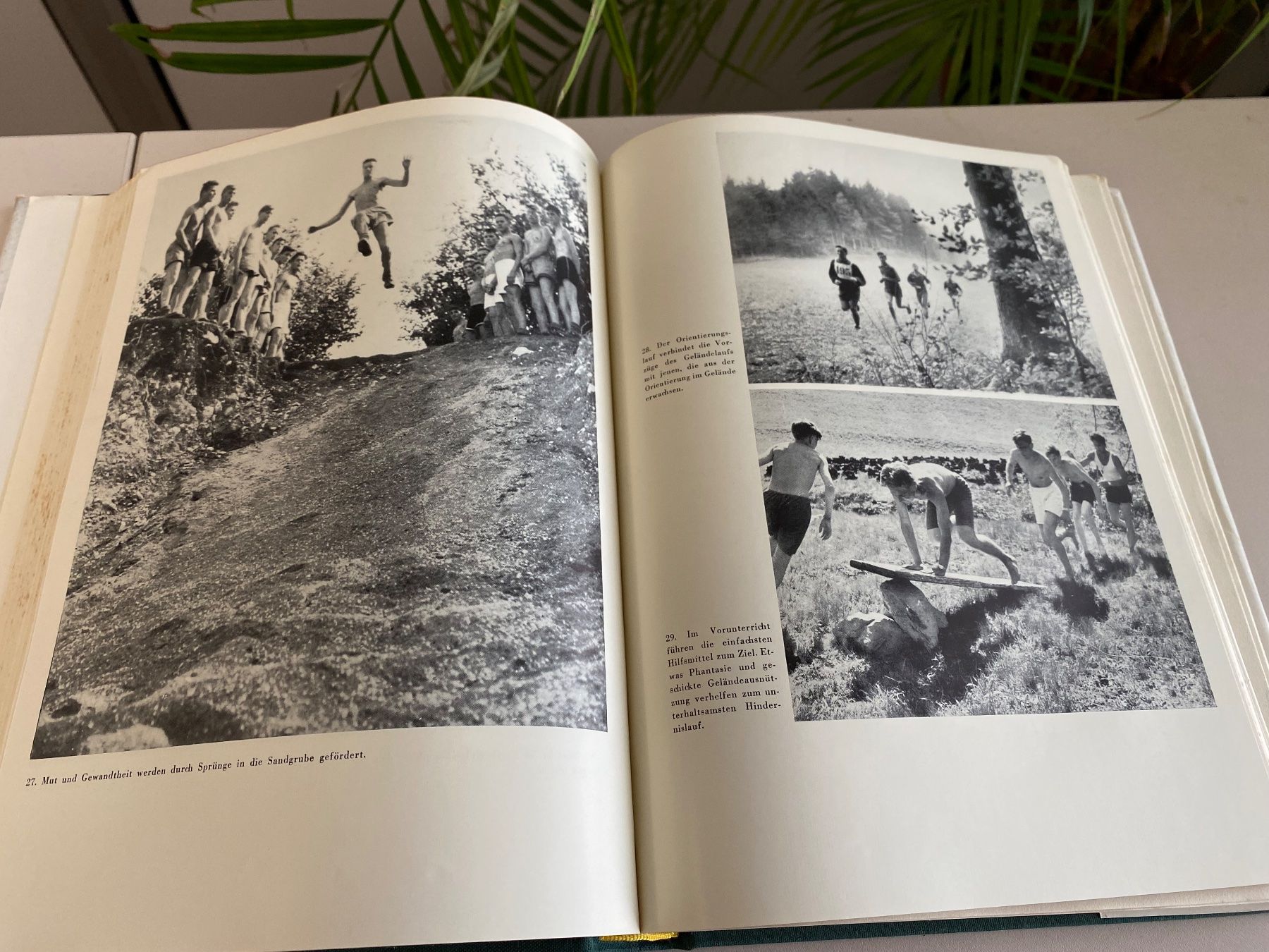 Libri: Buch Welt Rundschau 1962 ! – Usato da Brügg BE venduto da schwimmer01 1