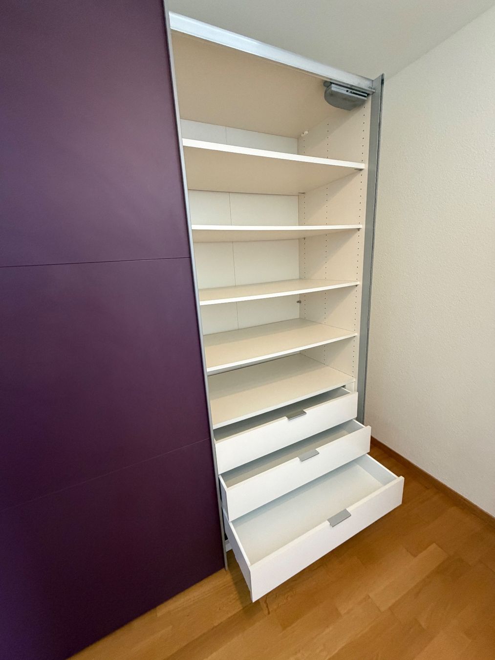 Micasa Armadi: Kleiderschrank – Usato da Zürich venduto da Tonen3 3