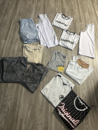 Herren Kleiderpaket T-Shirts Tanktops Shorts Grösse L