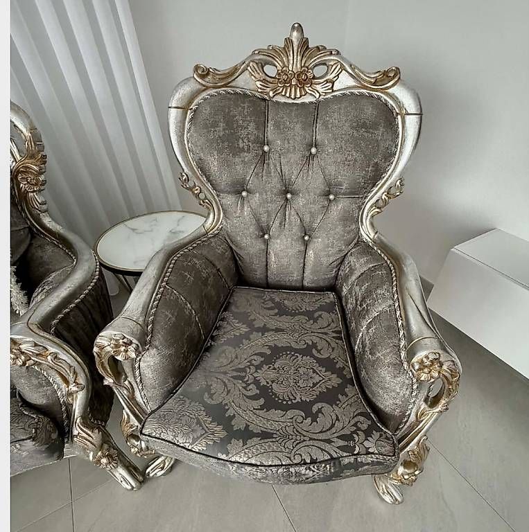 Divani: Salon baroque complet: canapés, fauteuils, table basse! – Usato da Bussigny venduto da sal_ww5z 1