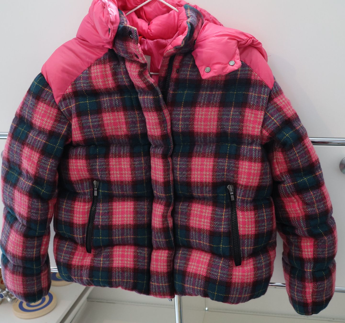 Giacche & Cappotti: Mädchen Moncler Jacke 152 – Usato da Balzers venduto da MinimenschMia 1
