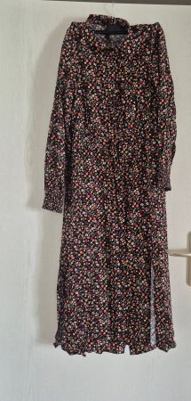 Neuwertig, bedrucktes Damenkleid, langarm, Grösse 36/S