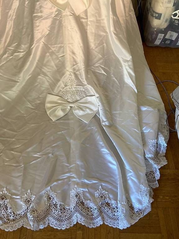 Robes: Robe de mariée vintage organza 38-40 – D'occasion à Le Vaud par din_2fj7 4