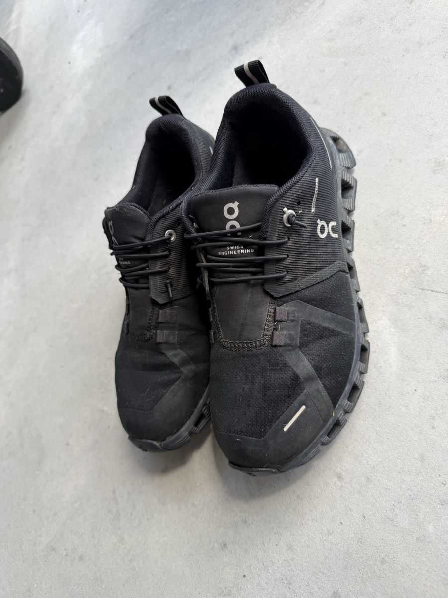 On Scarpe da donna: Waterproof ON Schuhe 38.5 – Difettoso da Goldingen venduto da Wibli96