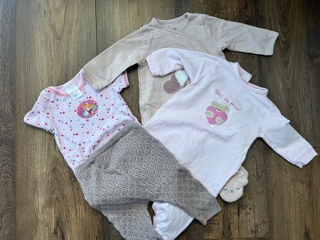 Süsses Mädchen Baby Kleiderset Gr. 56/62