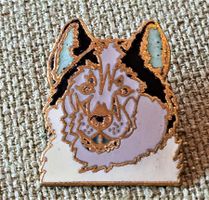 G579 - Pin Hund Husky