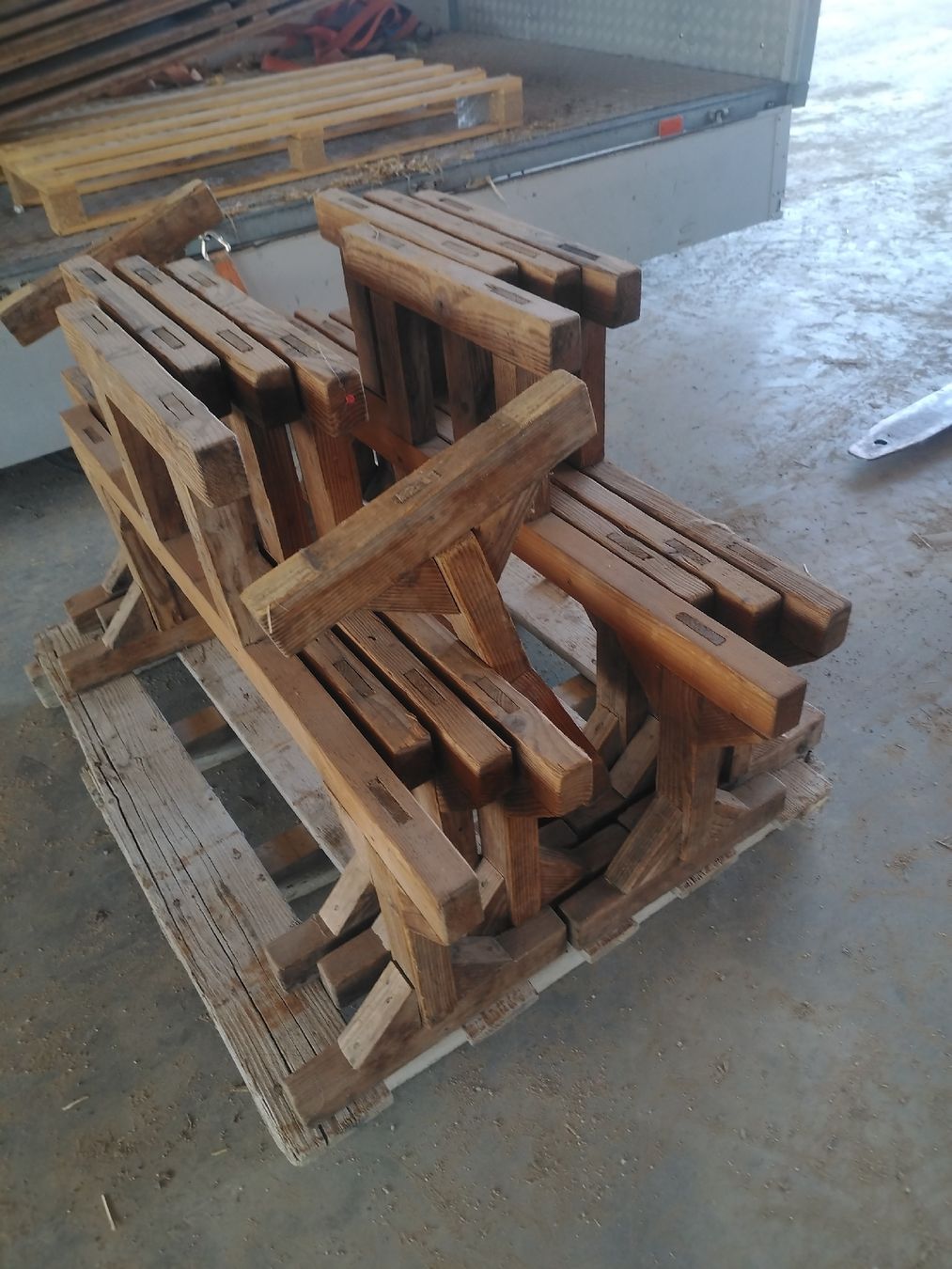 Set di tavolo e panche: Festbänke – Usato da Deitingen venduto da RK68