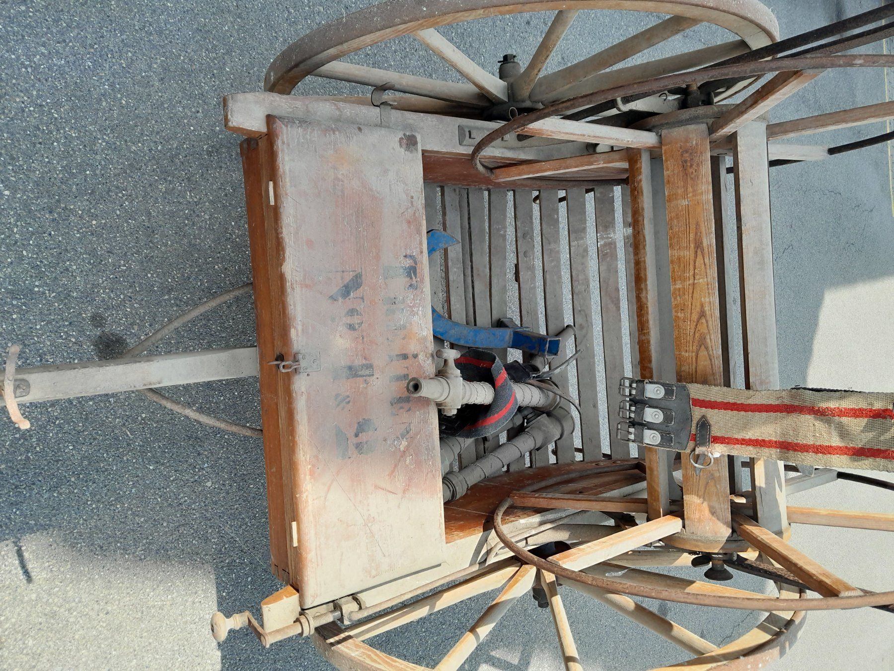 Rimorchi: alter Schlauchwagen aus Holz – Usato da Müntschemier venduto da Whiskey6 2