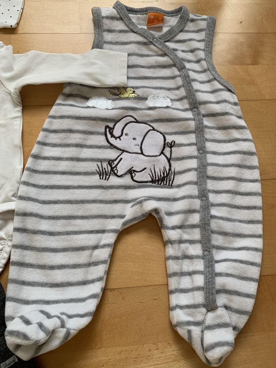 Lotti & Set di vestiti: Baby Kleider Packet Gr 56 – Usato da Zürich venduto da AnaMK 2