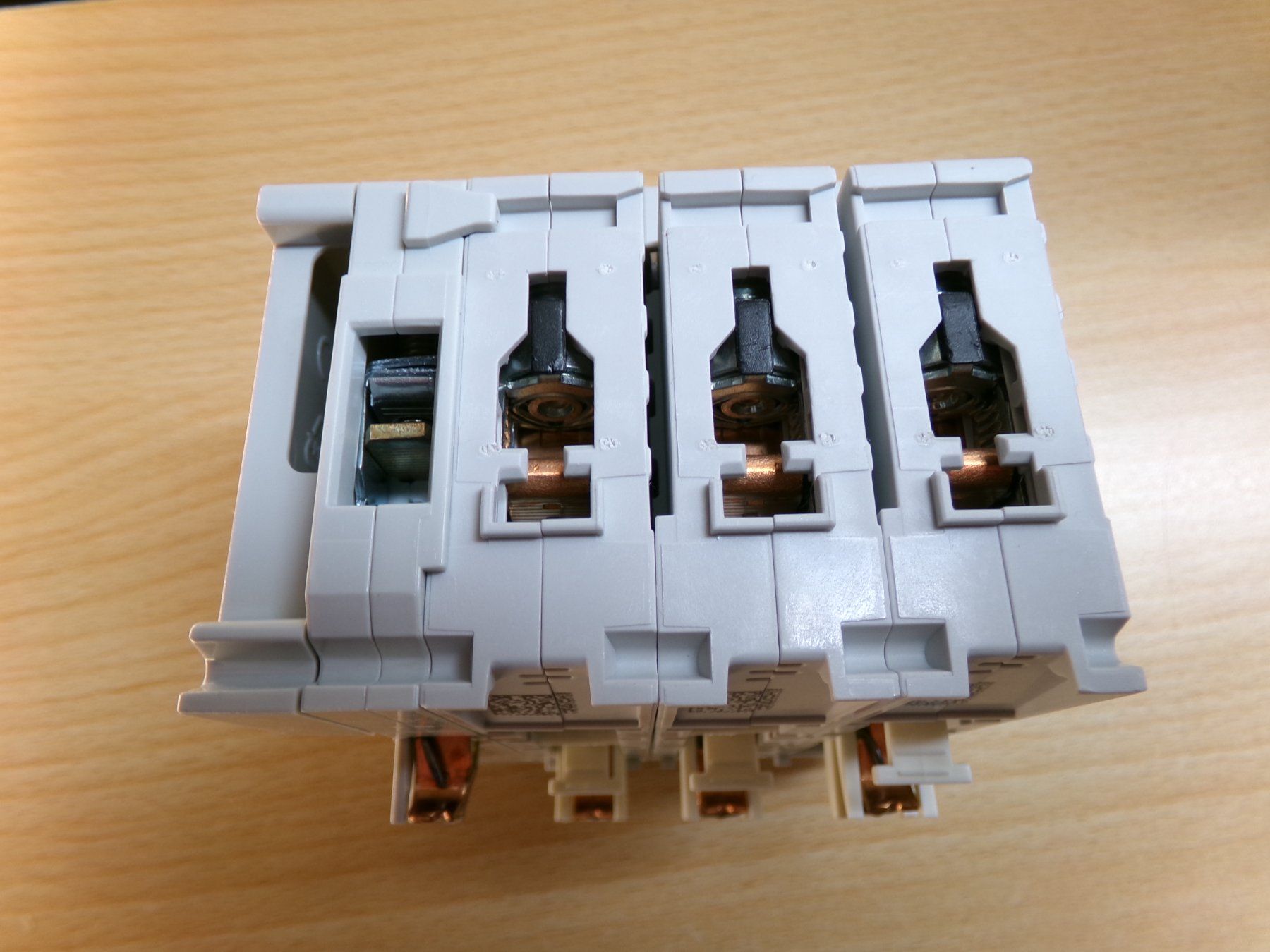 ABB Interruttori: LS 3pol C13 + Neutralleitertrenner ABB-Smissline-S – Usato da Hombrechtikon venduto da HGK50 5