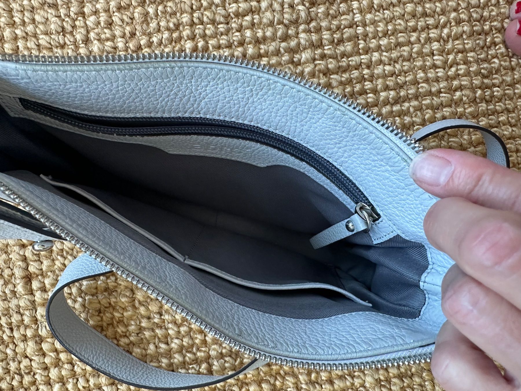 Abro Borse da donna: Abro Handtasche Leder hellgrau gebrauchter Zustand – Usato da Allenwinden venduto da Fun4you2 3