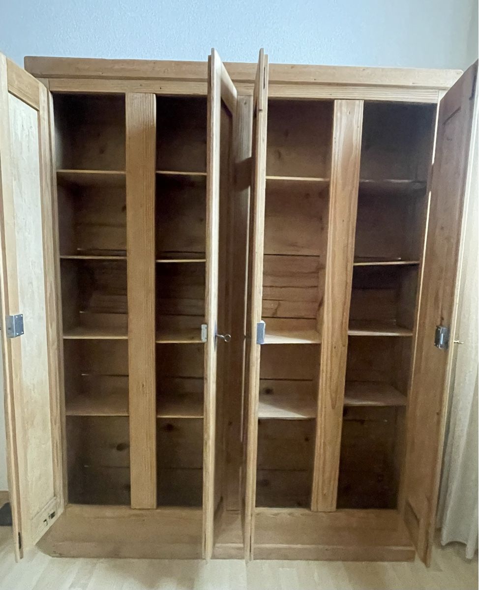 Porte manteau: Holzspind aus ehem. Schuhfabrik – D'occasion à Balsthal par brofleu16 1