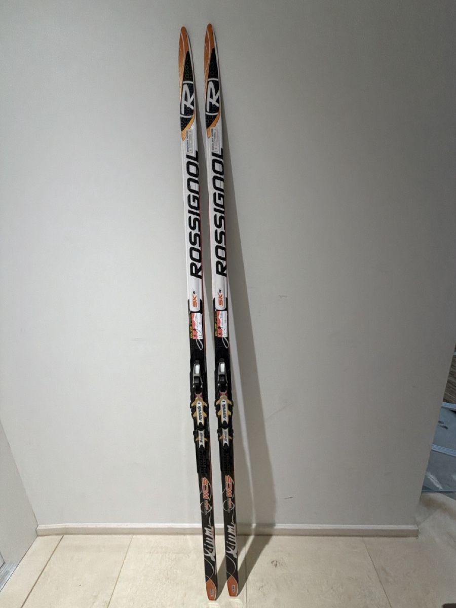 Rossignol Sci: Rossignol Langlaufski inkl. Bindung – Usato da Obersaxen venduto da jen_6dnw