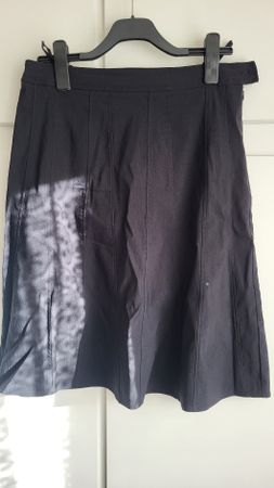 Jupe BIAGGINI noir taille 38 bon état