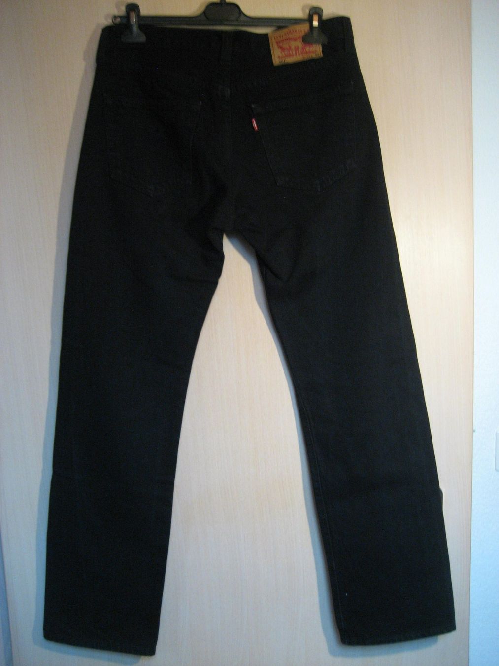Levi's Jeans: Levi's 501 W31 L32 – Nuovo (secondo la descrizione) da Delémont venduto da marryb 2
