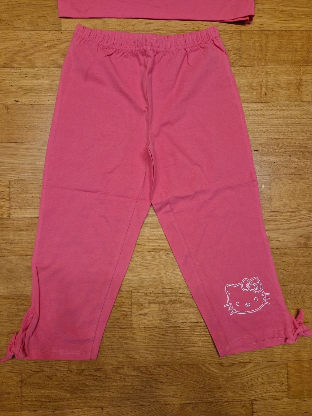 Pigiama & Simili: Ensemble Hello Kitty, rayé rose et blanc, taille 12 ans 152 – Nuovo e nell'imballaggio originale da Penthaz venduto da Sosotroc 1