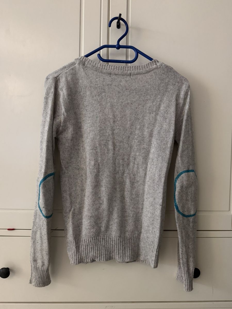 Pullover & Sweatshirts: Stylish grey wool blend cardigan, size S – Gebraucht aus Bülach von dan_7scp 1