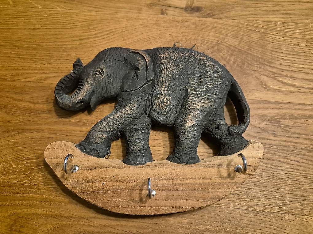Guardaroba: Elefant Schlüsselbrett Holz  – Usato da Niederweningen venduto da Blondie_99