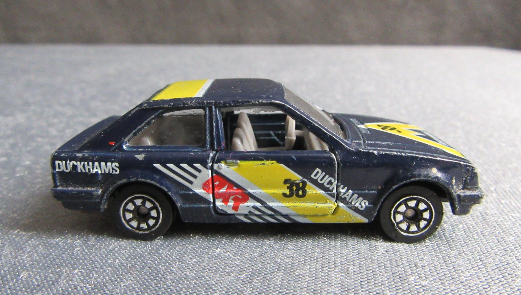 Corgi Toys Modellautos: Ford Escort - Corgi - Made in GB – Gebraucht aus Auenstein von Padabimbim 1