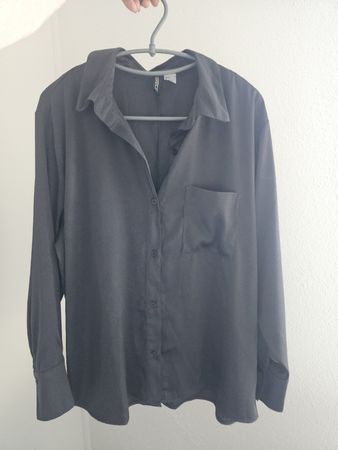 Chemisier H&M noir satiné, taille M