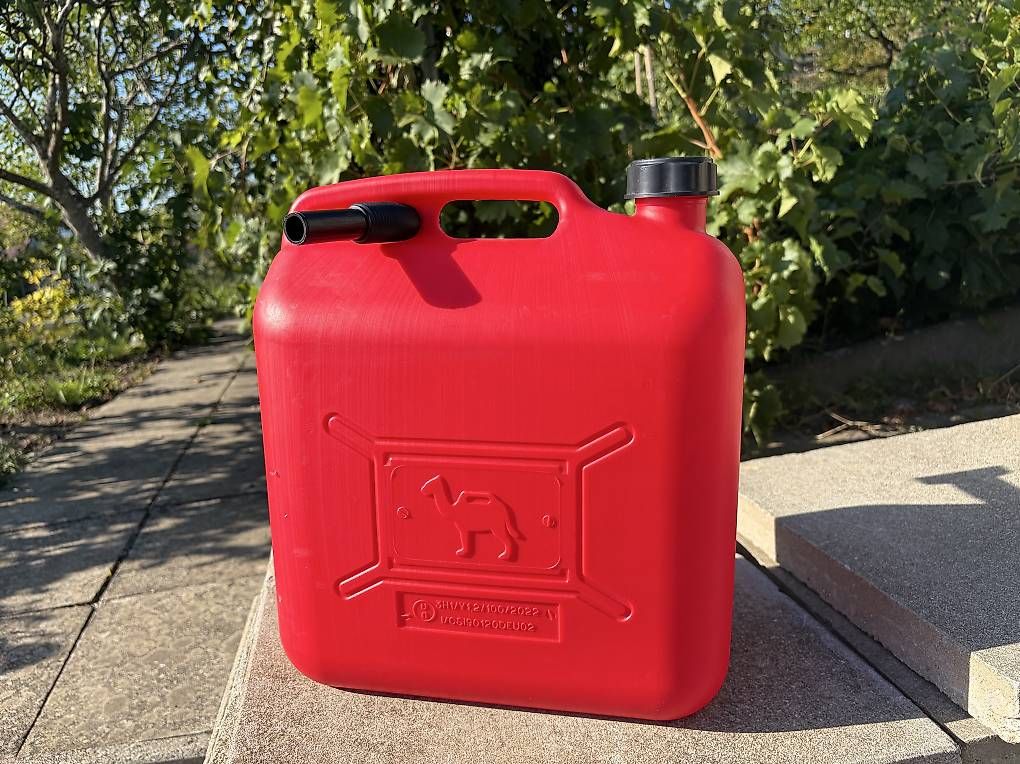 Taniche per benzina: 20 Liter Kanister  – Nuovo e nell'imballaggio originale da Gränichen venduto da Xbertone 1