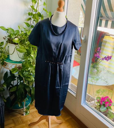 Superbe petite robe marine du designer israélien MASKIT, t.S
