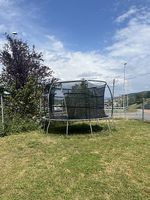 Grosses Trampolin abzugeben