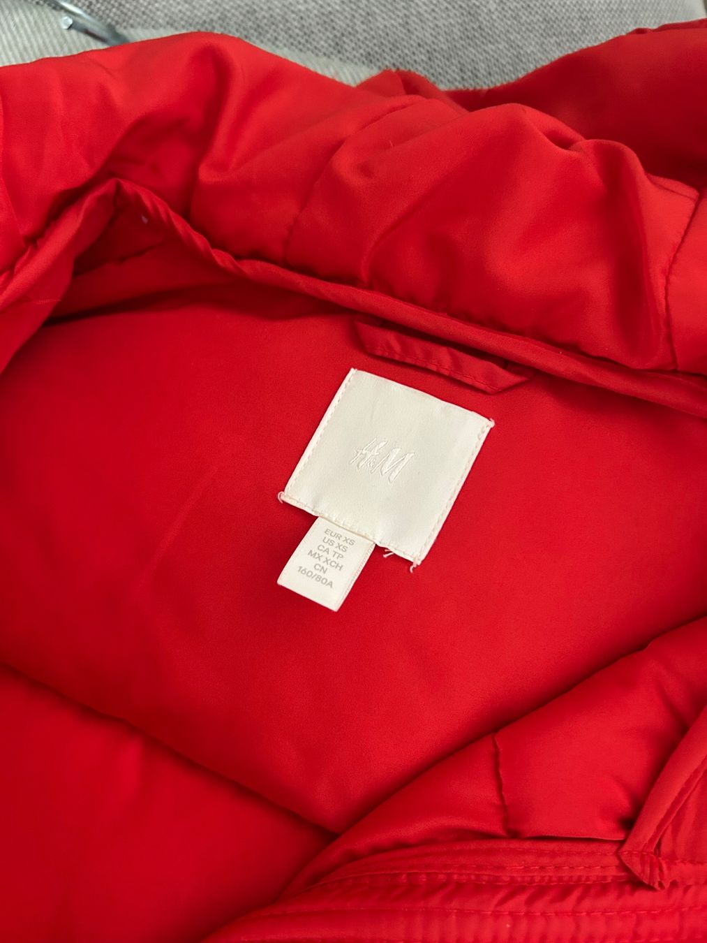 H&M Giacche: Rote Wind/Winterjacke H&M – Nuovo (secondo la descrizione) da Münsingen venduto da oriana.raima 2