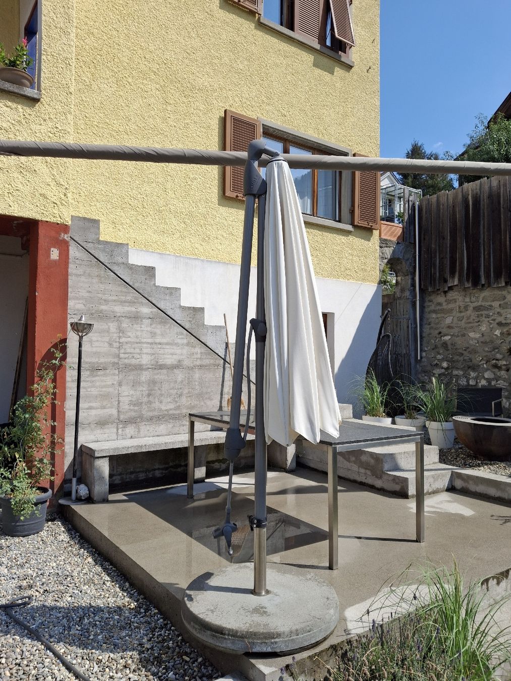Glatz Ombrelloni: Glatz Sonnenschirm 3m – Usato da Chur venduto da Matahari0 5