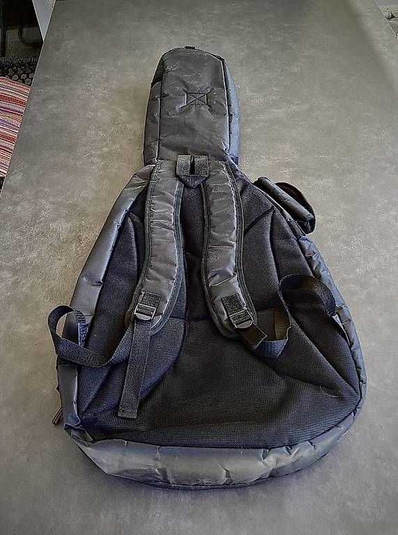 Strumenti musicali: Rockbag Western Gitarrentasche – Usato da Känerkinden venduto da Draco21sc 2