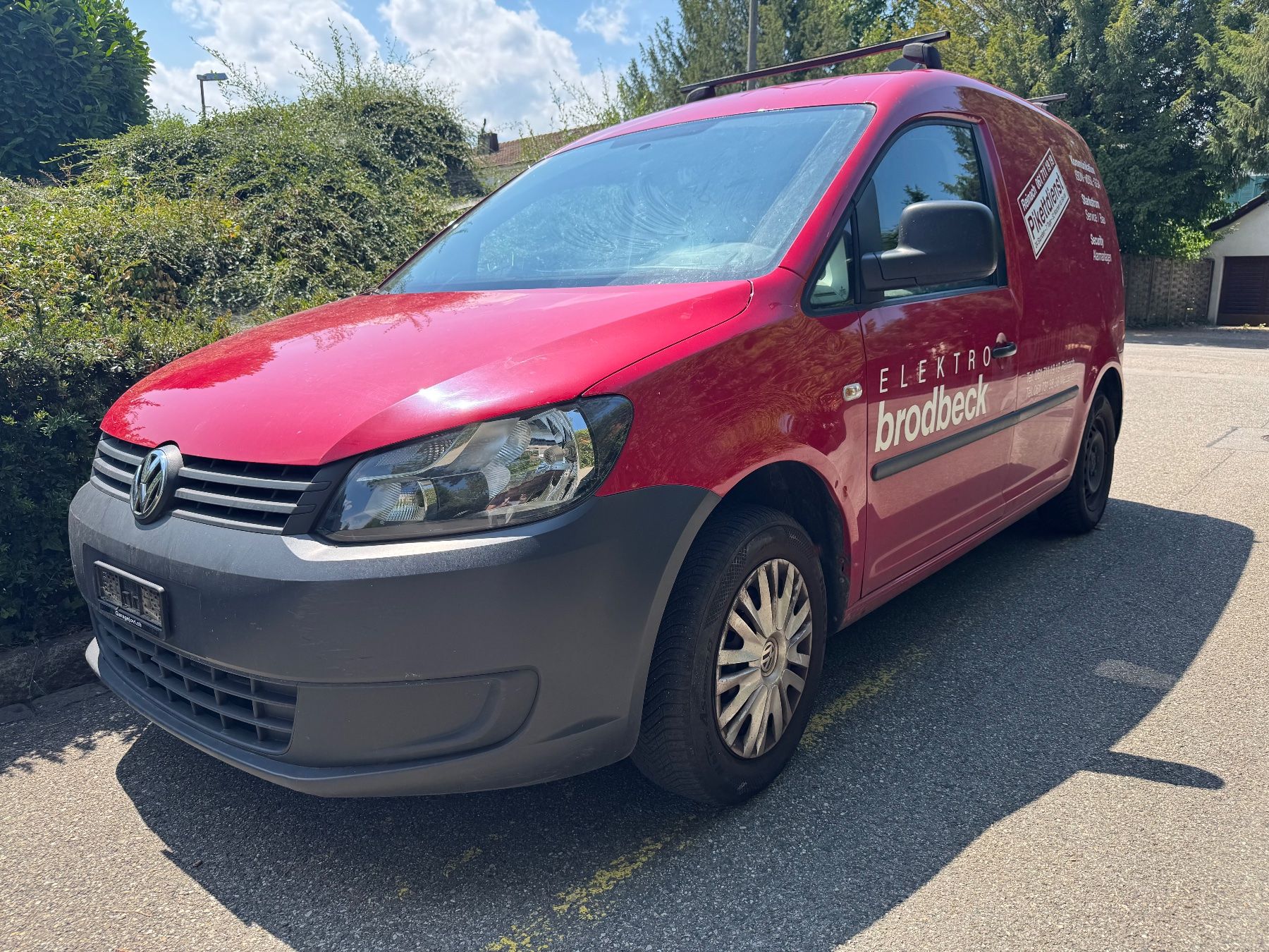VW Véhicules utilitaires: VW Caddy 1.2 TSI – D'occasion à Arlesheim par adrian3075078