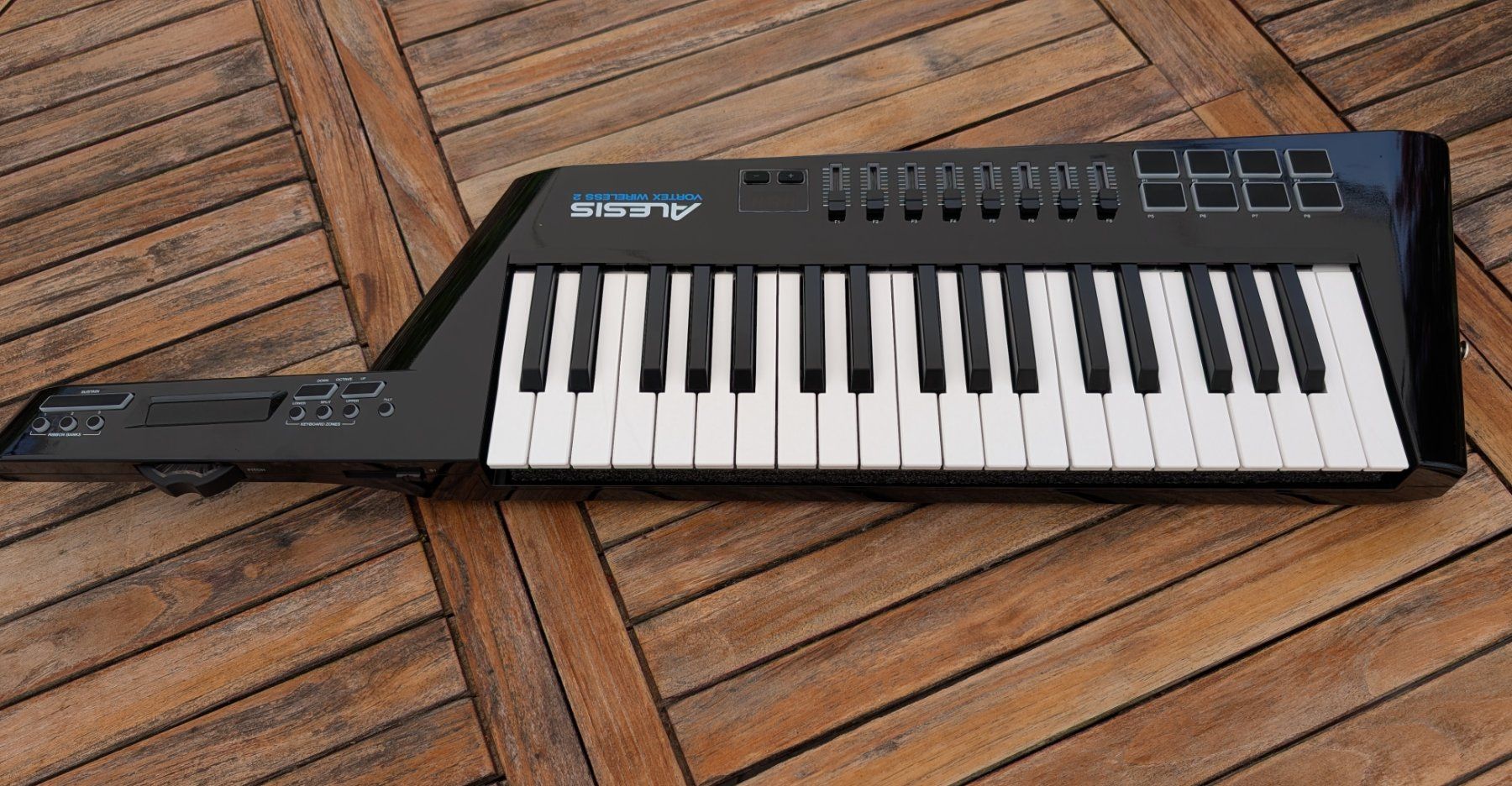 Alesis Strumenti musicali: Alesis Vortex Wireless 2 – Usato da Valeyres-Rances venduto da Kobol