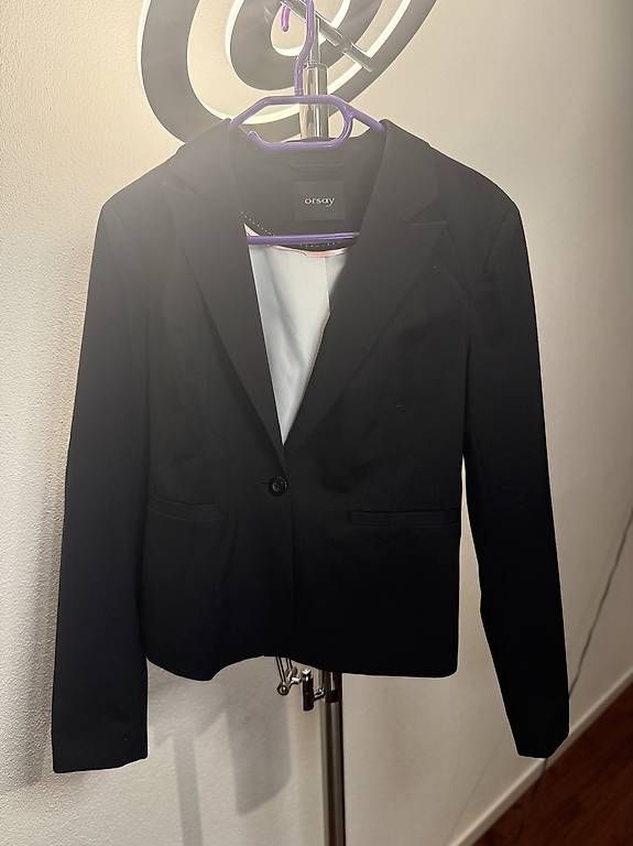 Giacche: Blazer / Jacke / jumsuit – Usato da Siebnen venduto da VenditaIre 1