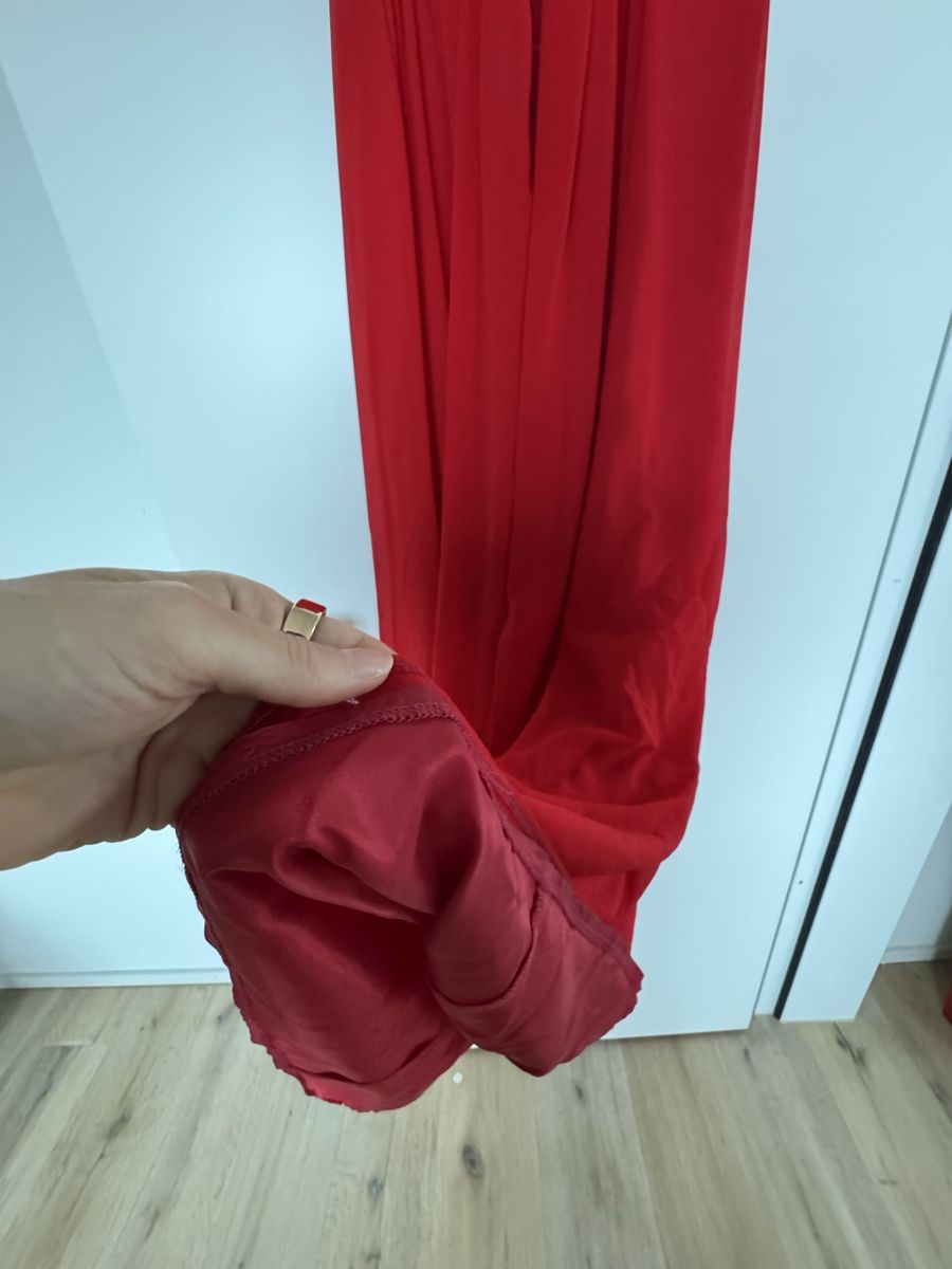 Vestiti: Elegantes, rotes Abendkleid mit Rüschen - Grösse 36 – Usato da Zürich venduto da hub_vt7l 4