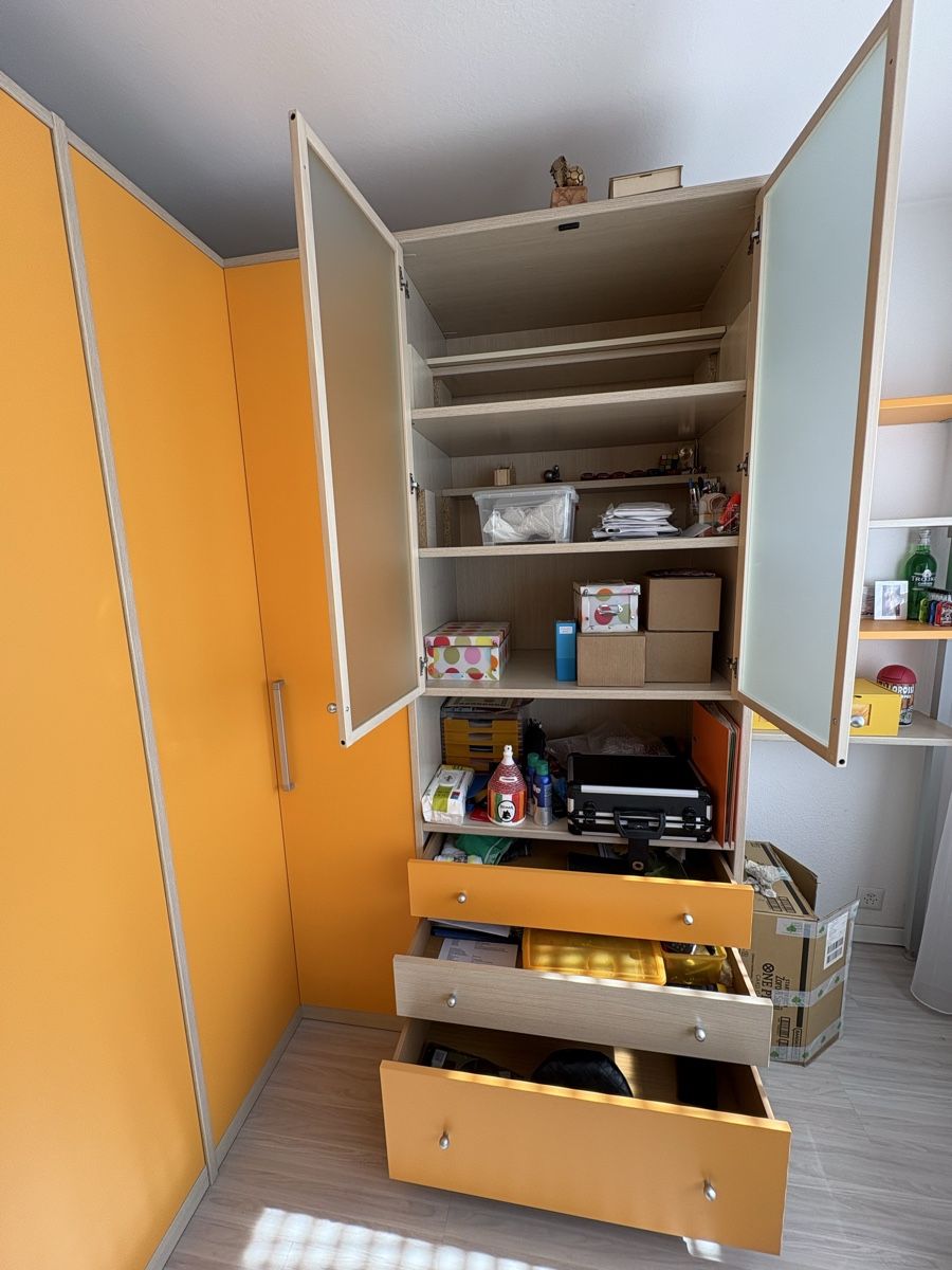 Armoires: Grosse Kleiderschrank  – Neuf (Voir description) à Lausen par and_f9qn 2
