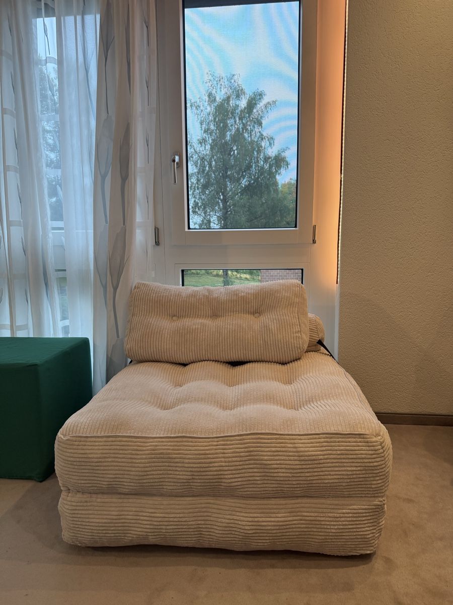 Liegen & Liegestühle: Ausklappbarer schlaf-sofa-sessel – Neu (gemäss Beschreibung) aus Greifensee von den_5svv 1